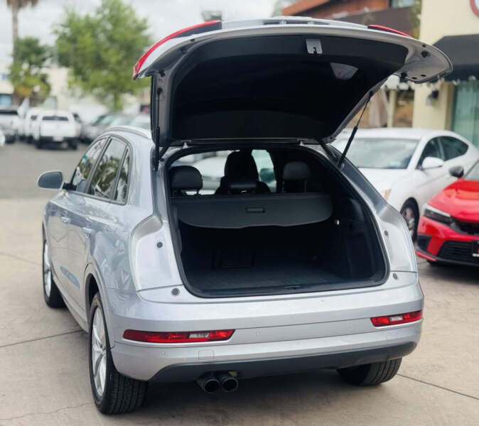 2017 Audi Q3 2.0T Premium