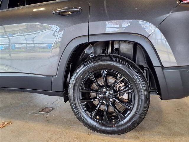 2023 Jeep Cherokee Altitude Lux