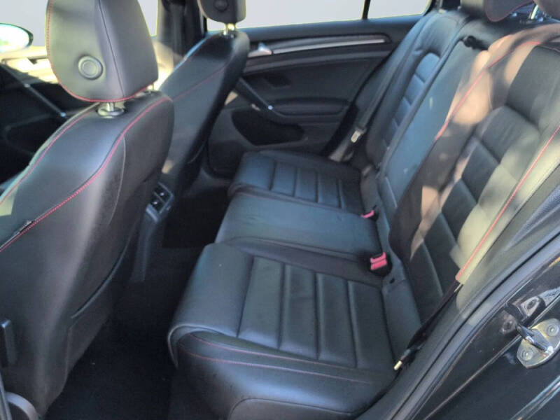 2017 Volkswagen Golf GTI