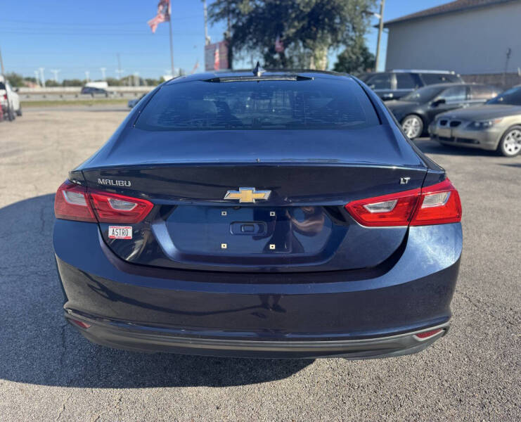 2017 Chevrolet Malibu LT