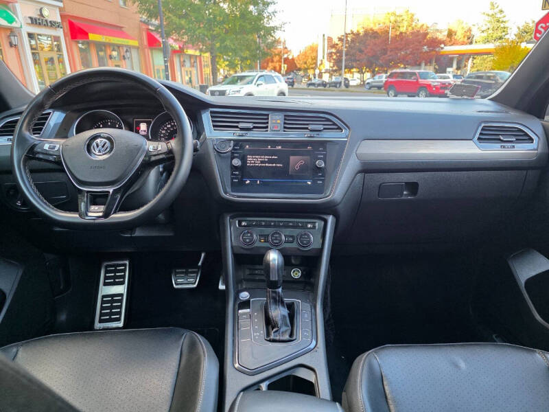 2021 Volkswagen Tiguan SE R-Line Black