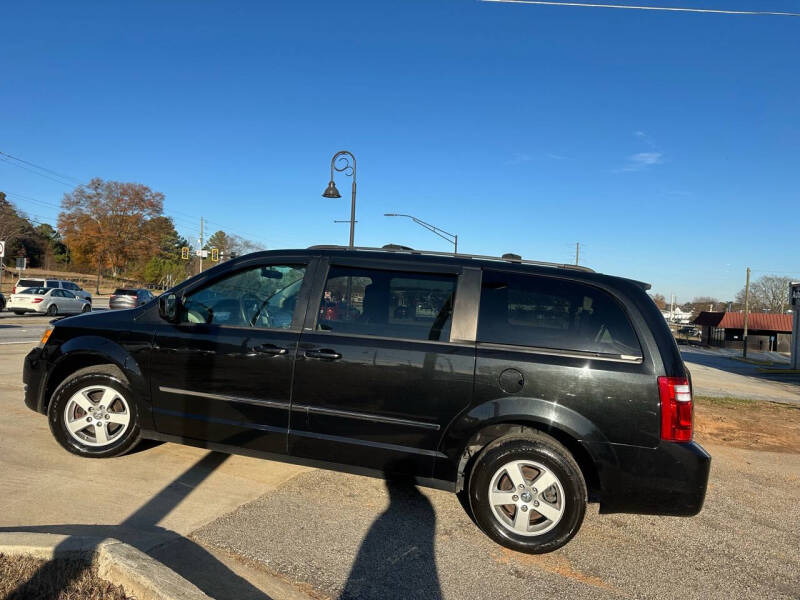 2010 Dodge Grand Caravan SXT photo 12