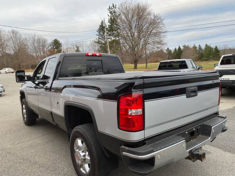 2017 GMC Sierra 2500HD SLE photo 3