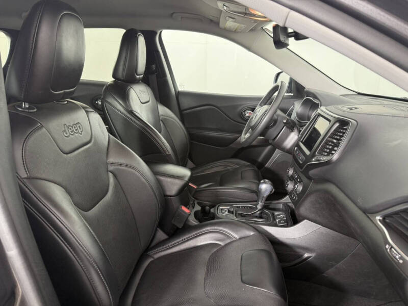 2022 Jeep Cherokee Latitude Lux