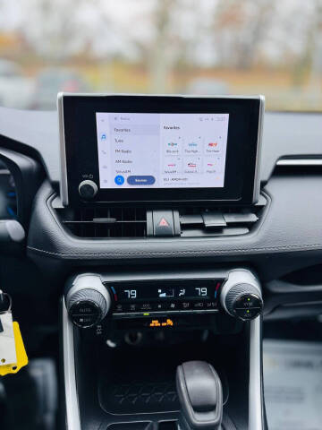 2023 Toyota RAV4 Hybrid LE