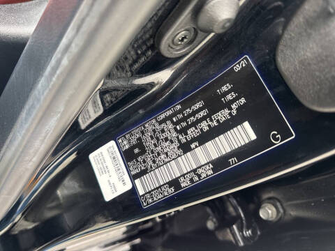 2021 Lexus LX 570 Three-Row