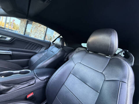 2020 Ford Mustang EcoBoost Premium