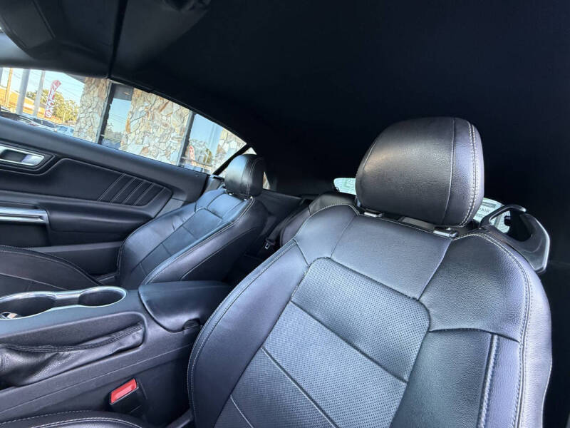 2020 Ford Mustang EcoBoost Premium