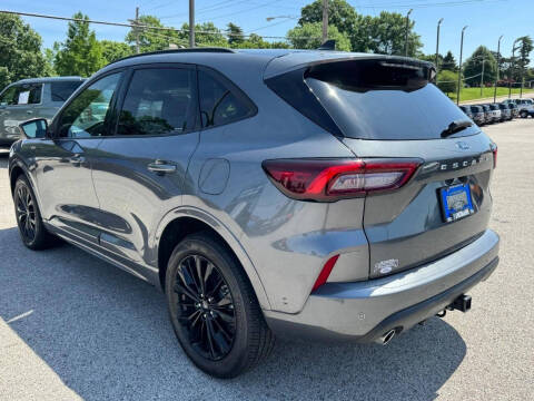 2023 Ford Escape ST-Line Elite