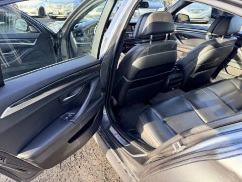 2016 BMW 5 Series 550i xDrive