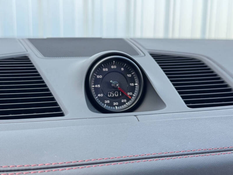 2023 Porsche Cayenne