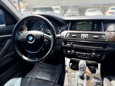 2016 BMW 5 Series 528i