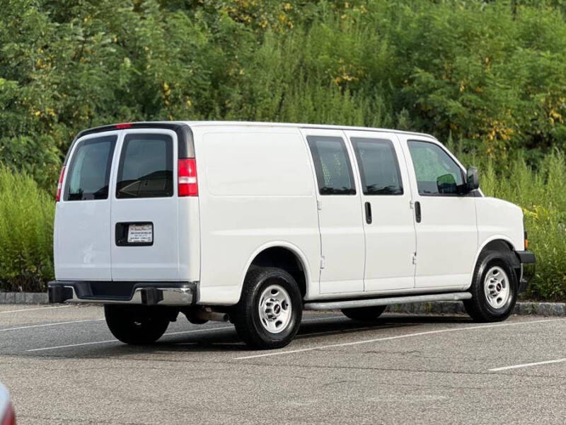 2019 GMC Savana 2500