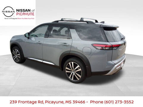 2025 Nissan Pathfinder Platinum