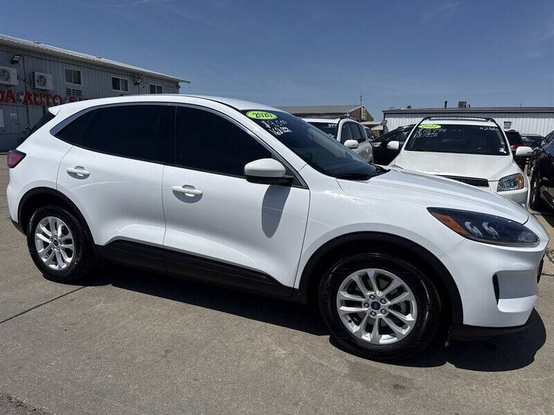 2020 Ford Escape SE