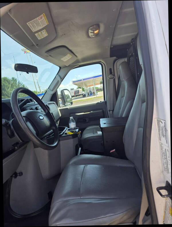 2014 Ford E-Series E-250