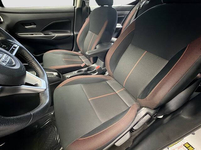 2022 Nissan Versa SR