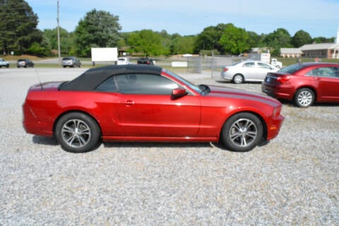 2013 Ford Mustang for sale at Good Wheels Auto Sales, Inc in Cornelia GA