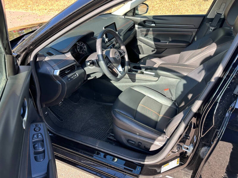 2020 Nissan Altima 2.5 SR