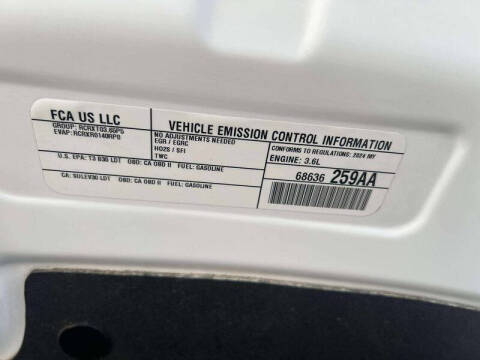 2024 Chrysler Voyager LX