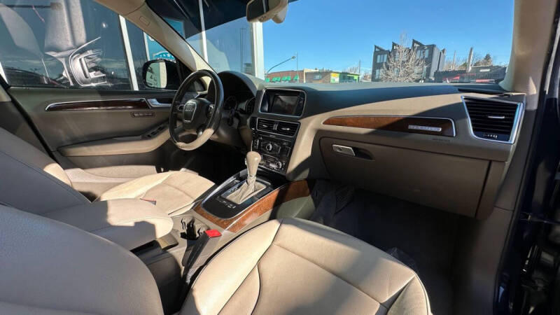 2012 Audi Q5 2.0T quattro Premium Plus