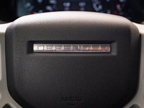 2020 Land Rover Defender 110 SE