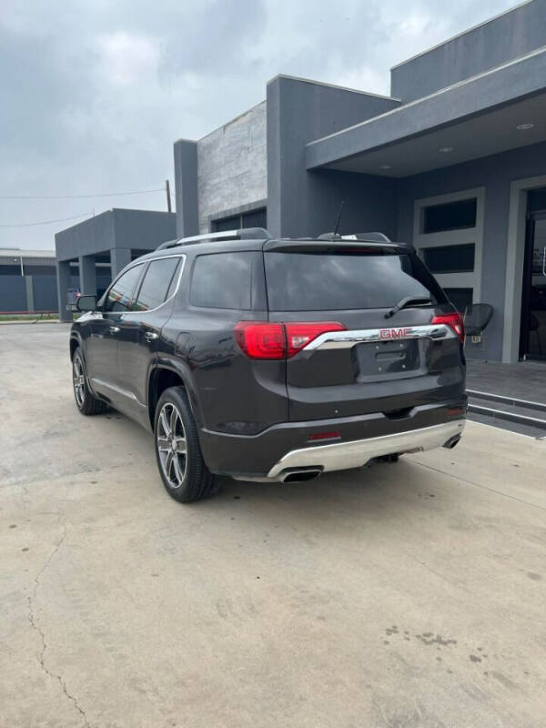 2018 GMC Acadia Denali