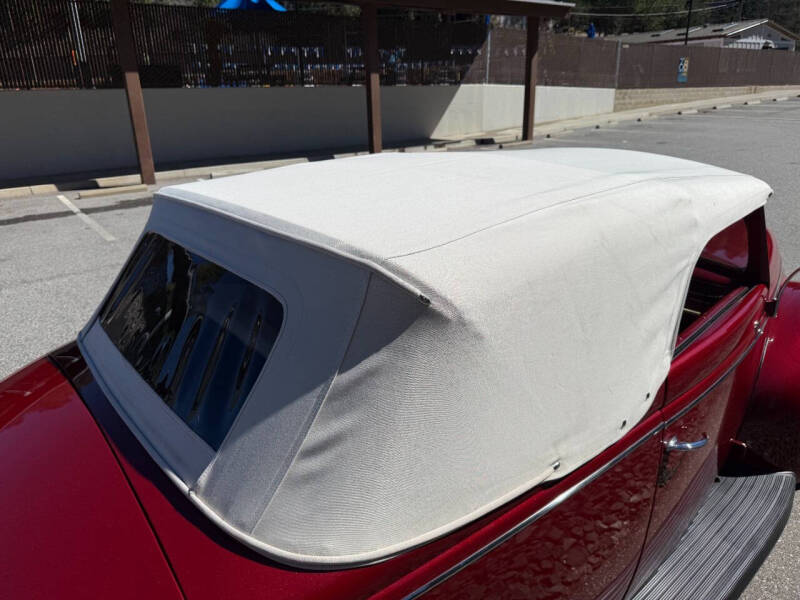 1940 Ford Cabriolet