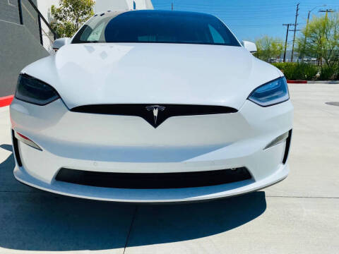 2023 Tesla Model X Standard Range