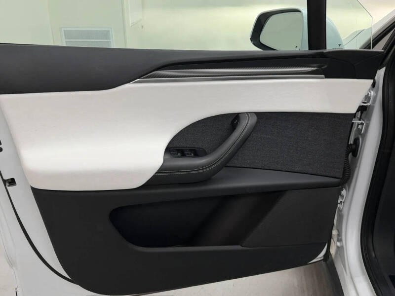 2022 Tesla Model X Plaid