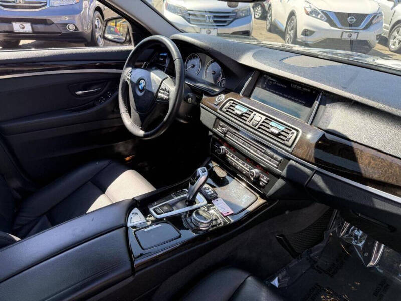 2014 BMW 5 Series 528i
