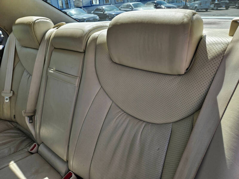 2002 Lexus LS 430