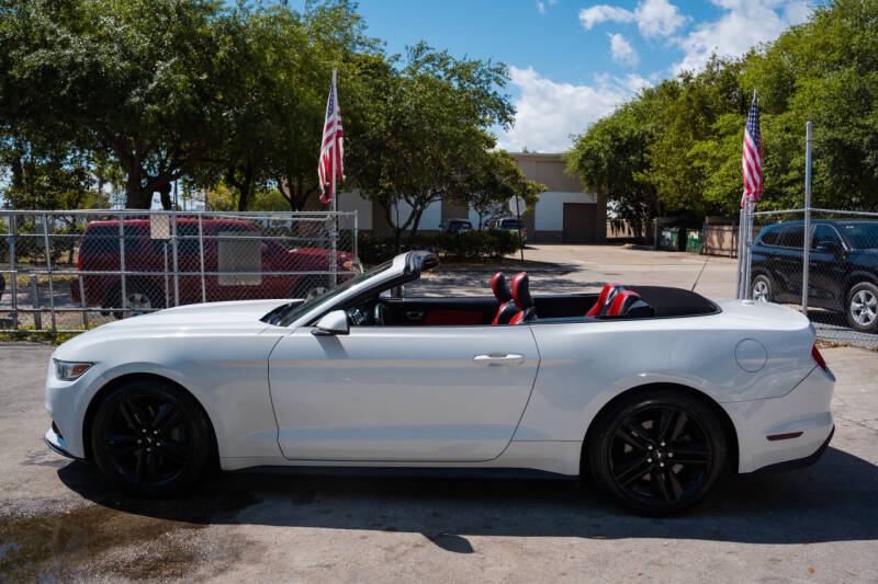 2016 Ford Mustang EcoBoost Premium