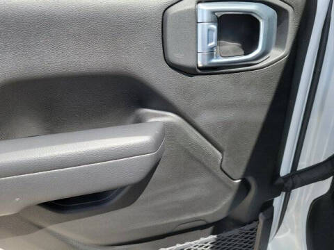 2025 Jeep Gladiator NightHawk