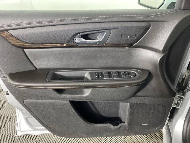 2016 GMC Acadia Denali