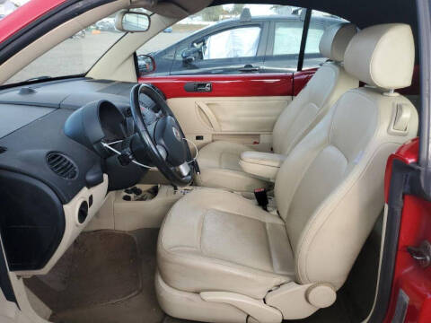 2010 Volkswagen New Beetle Convertible