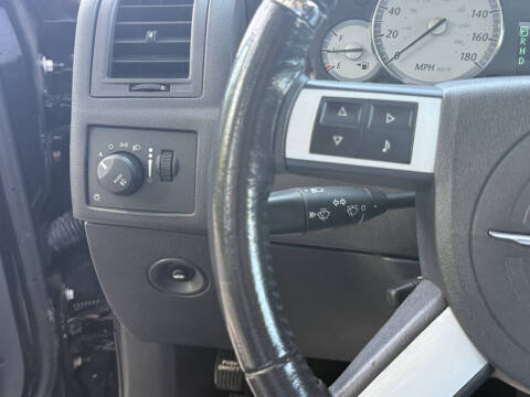 2008 Chrysler 300 SRT-8