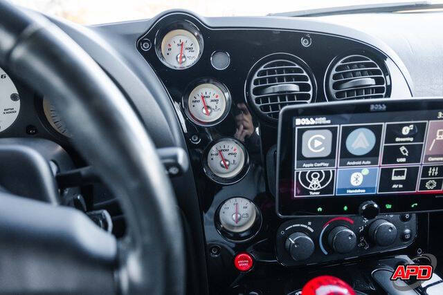 2004 Dodge Viper SRT-10