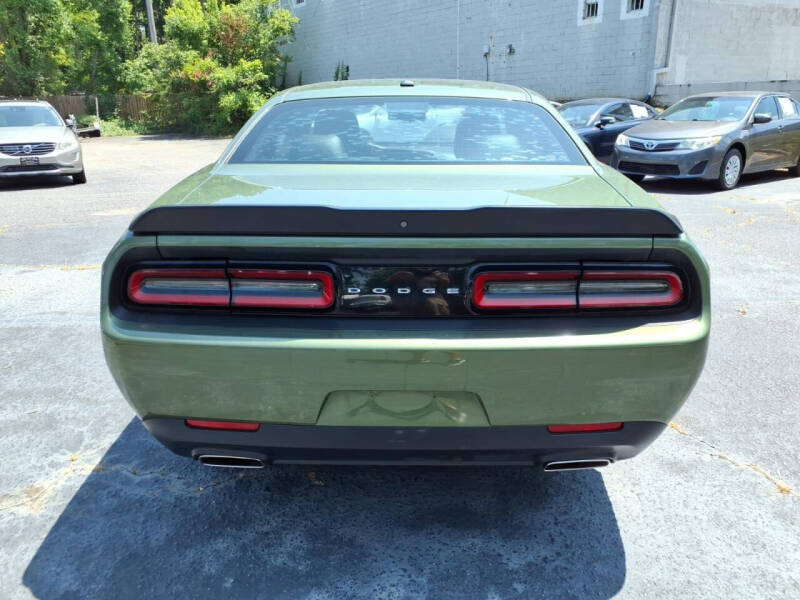 2019 Dodge Challenger SXT