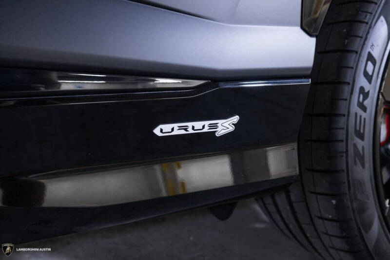 2024 Lamborghini Urus S