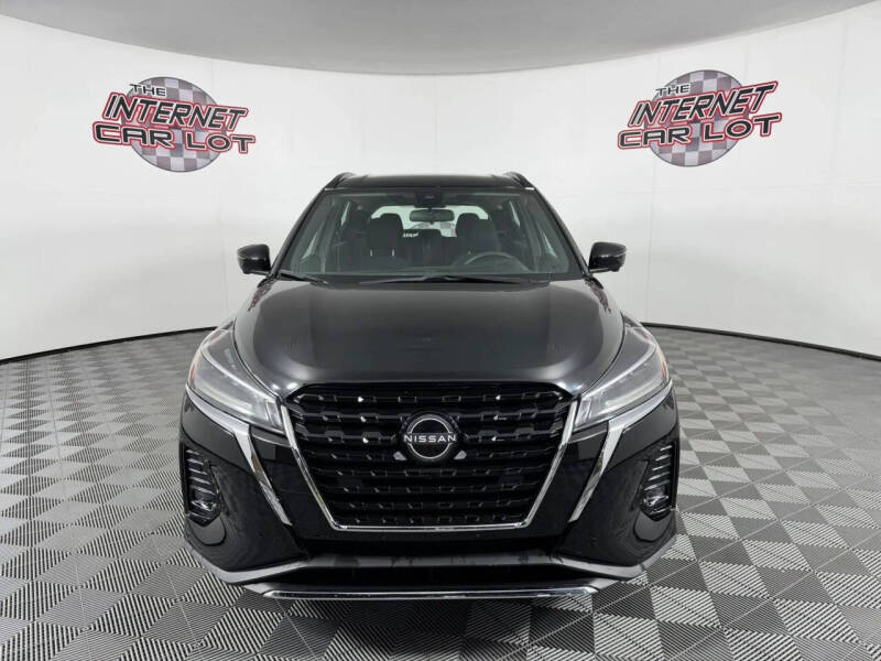 2024 Nissan Kicks SR