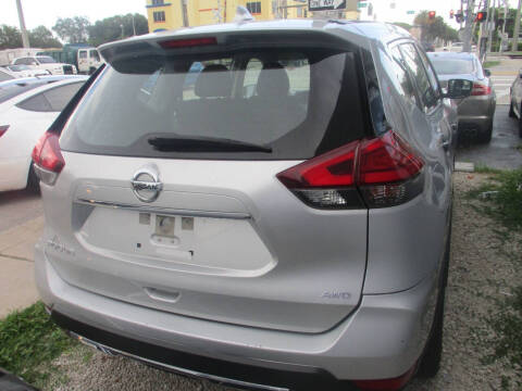 2017 Nissan Rogue SV