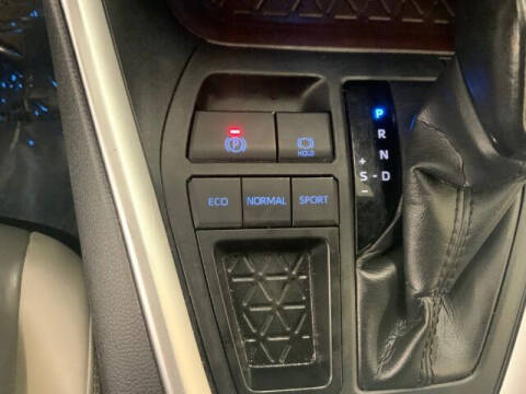 2020 Toyota RAV4 Limited