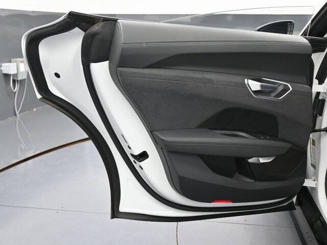 2023 Audi RS e-tron GT quattro