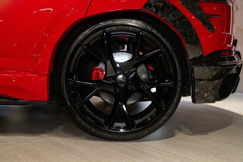 2023 Lamborghini Urus Performante