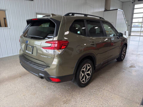 2022 Subaru Forester Premium
