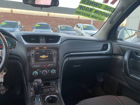 2017 Chevrolet Traverse LT