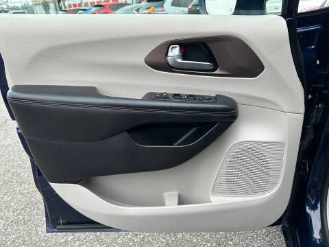 2019 Chrysler Pacifica Touring Plus