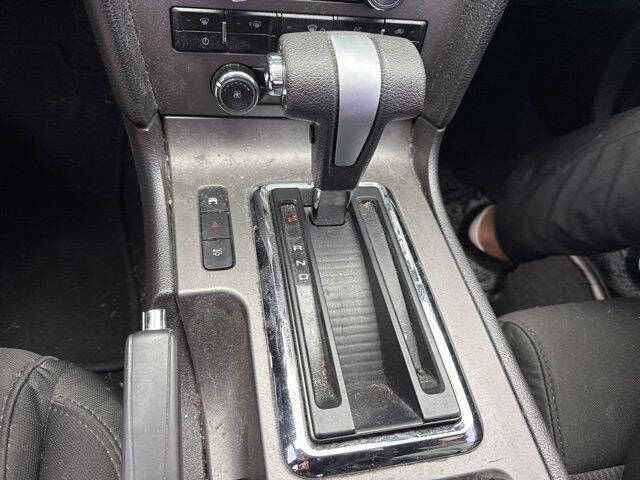 2010 Ford Mustang V6