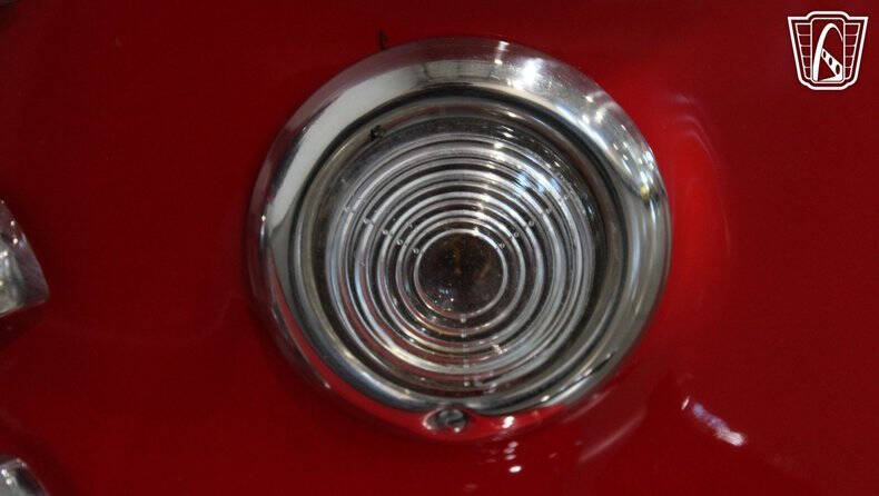 1948 Ford Deluxe